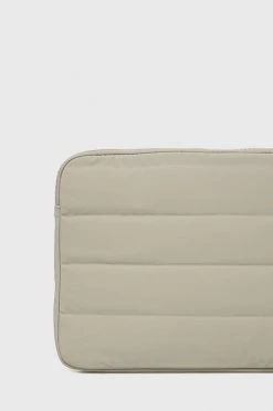 Γυναικεία Θήκες για γυναίκες Θήκη φορητού υπολογιστή Rains Laptop Cover Quilted 13” χρώμα: γκρι -Ρούχα Rains unnamed file 1265