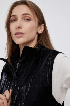 Γυναικεία Γιλέκα Αμάνικο μπουφάν Rains χρώμα: μαύρο -Ρούχα Rains unnamed file 1416