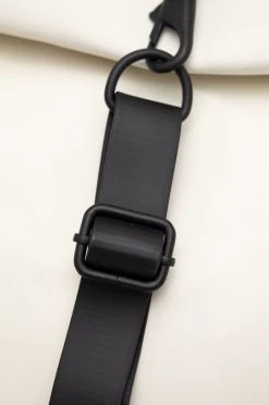 Γυναικεία Σακίδια πλάτης Σακίδιο πλάτης Rains 14030 Rolltop Rucksack Reflective μπεζ -Ρούχα Rains unnamed file 748