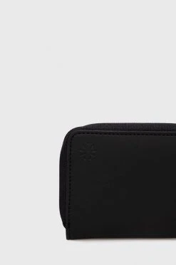 Γυναικεία Πορτοφόλια Πορτοφόλι Rains Wallet Mini , χρώμα: μαύρο -Ρούχα Rains unnamed file 908