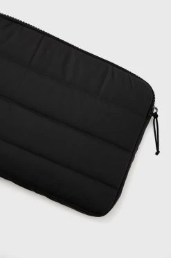 Γυναικεία Θήκες για γυναίκες Θήκη φορητού υπολογιστή Rains Laptop Cover Quilted 11” χρώμα: μαύρο -Ρούχα Rains unnamed file 940